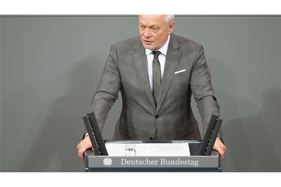 Landwirtschaftsminister Alois Rainer spricht sich dafür aus, die Landwirtschaft bei Sicherheitsübungen mitzudenken.