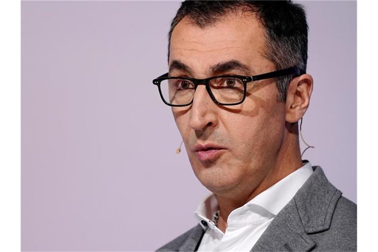 Landwirtschaftsminister Cem Özdemir will gesunde Ernährung in Deutschland fördern. Foto: Kay Nietfeld/dpa