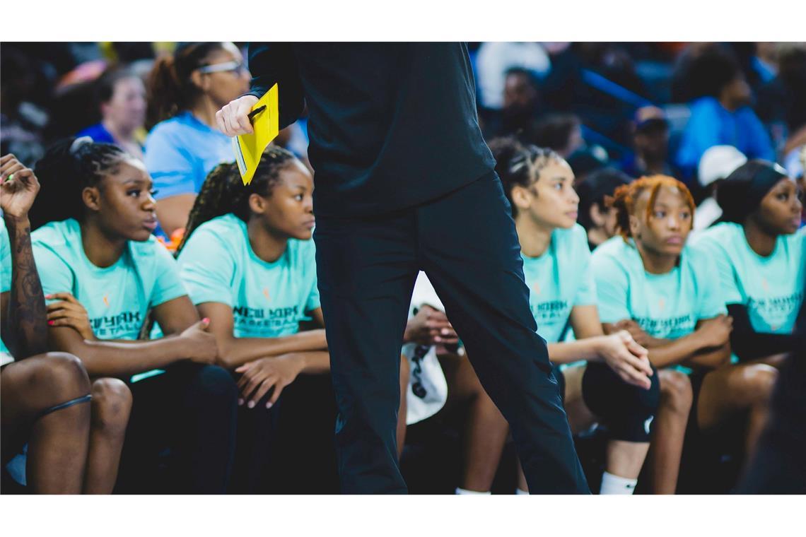 Basketball-Verband holt Frauen-Bundestrainer aus den USA Lange war in den USA für New York Liberty tätig.