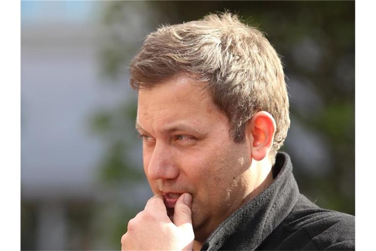 Lars Klingbeil, Generalsekretär der SPD, hat den Fortbestand der großen Koalition vom Verhalten der Union bei anstehenden Entscheidungen abhängig gemacht. Foto: Danny Gohlke