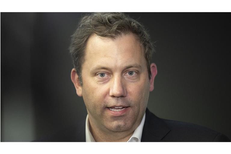 Lars Klingbeil muss das Geld verteilen – und steht unter beachtlichem Druck.