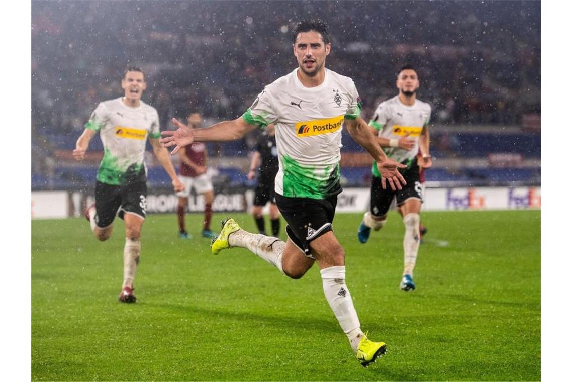 Lars Stindl rettete Gladbach in letzter Minute einen Punkt bei AS Rom. Foto: Marius Becker/dpa