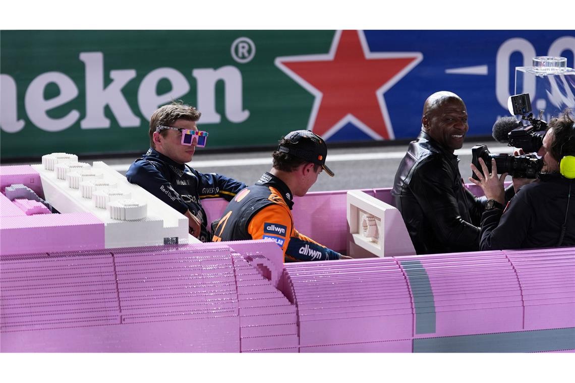 Las Vegas eben - im pinken Lego-Cadillac ging es zur Siegerehrung.