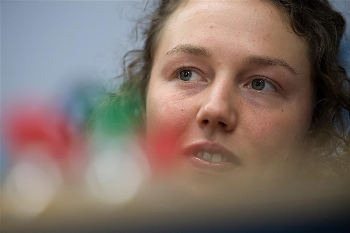 Wie geht es mit der Suche nach Laura Dahlmeier weiter? Laura Dahlmeier war den Angaben zufolge mit ihrer Seilpartnerin an dem 6069 Meter hohen Laila Peak unterwegs, als sie am Montag gegen Mittag (Ortszeit) auf rund 5700 Metern von einem Steinschlag erfasst wurde.