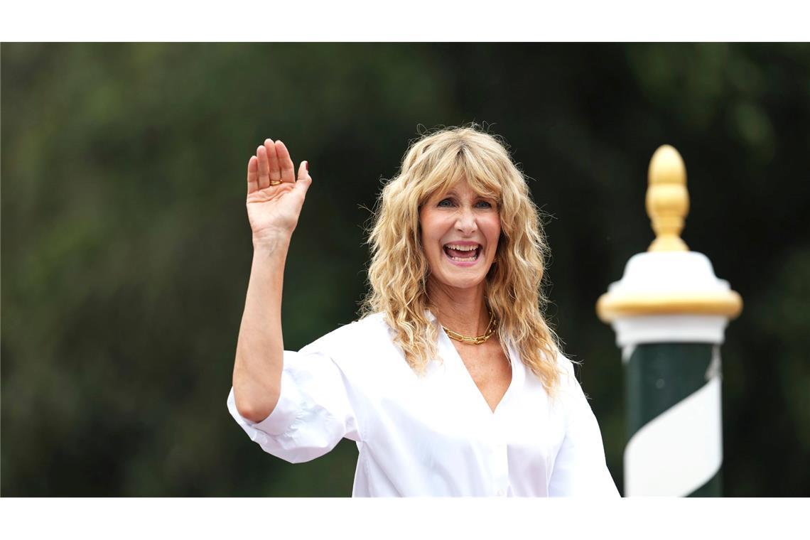 Filmfestspiele in Venedig eröffnet - Ehrenpreis für Herzog Laura Dern spielt im Wettbewerbsfilm "Jay Kelly" mit.
