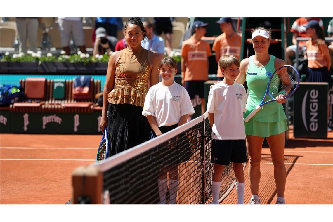 Laura Siegemund (r) hat ein Problem mit dem Mode-Auftritt ihrer Gegnerin Osaka.