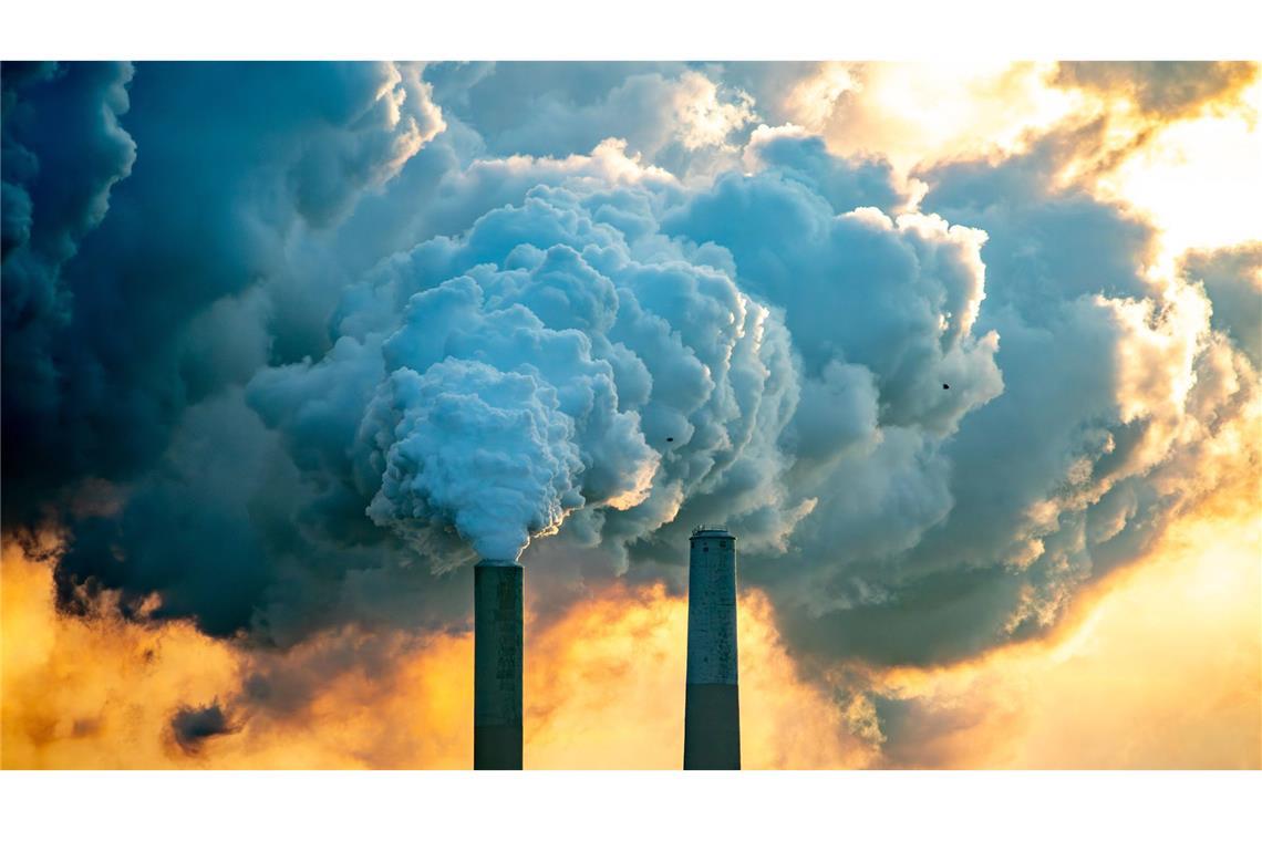 Laut aktueller UN-Prognose steuert die Welt mit ihrer aktuellen Klimapolitik auf 2,8 Grad Erwärmung bis zum Ende des Jahrhunderts zu und reißt das international vereinbarte 1,5-Grad-Ziel schon innerhalb des nächsten Jahrzehnts.