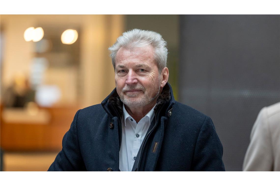 Laut Anklage soll er Kindern und Jugendlichen ohne medizinische Indikation ein Psychopharmakon verordnet haben.