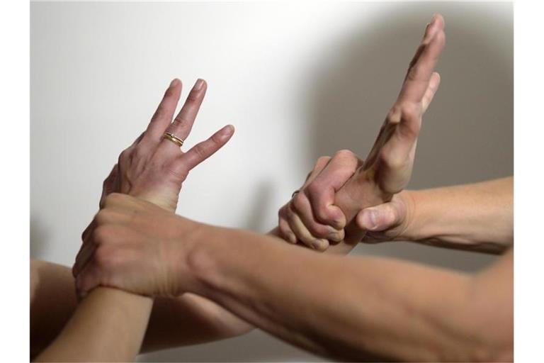 Laut der Studie spielen sich die meisten Fälle tödlicher häuslicher Gewalt in Asien ab. Symbolbild: Maurizio Gambarini Foto: Maurizio Gambarini