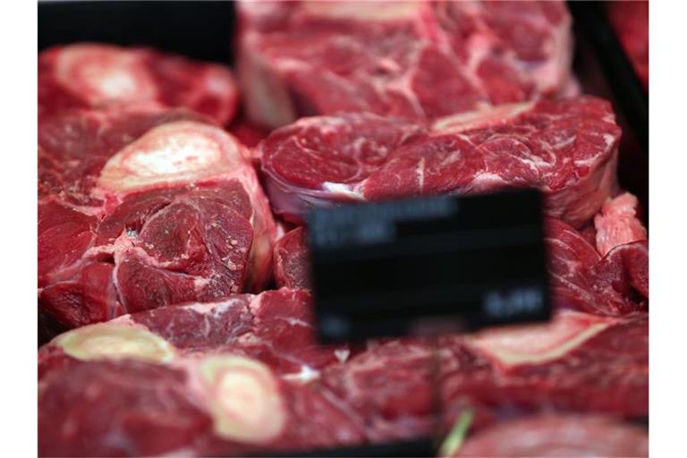 Laut einer aktuellen Umfrage ist für gut 60 Prozent der Bundesbürger der Ursprung von Lebensmitteln das entscheidende Auswahlkriterium im Supermarkt. Foto: Oliver Berg