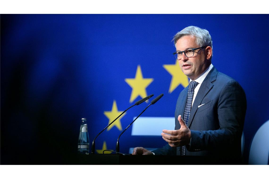 Laut EU-Migrationskommissar Magnus Brunner gibt es bisher keine größeren Bewegungen in Richtung der Außengrenzen Irans. (Archivbild)