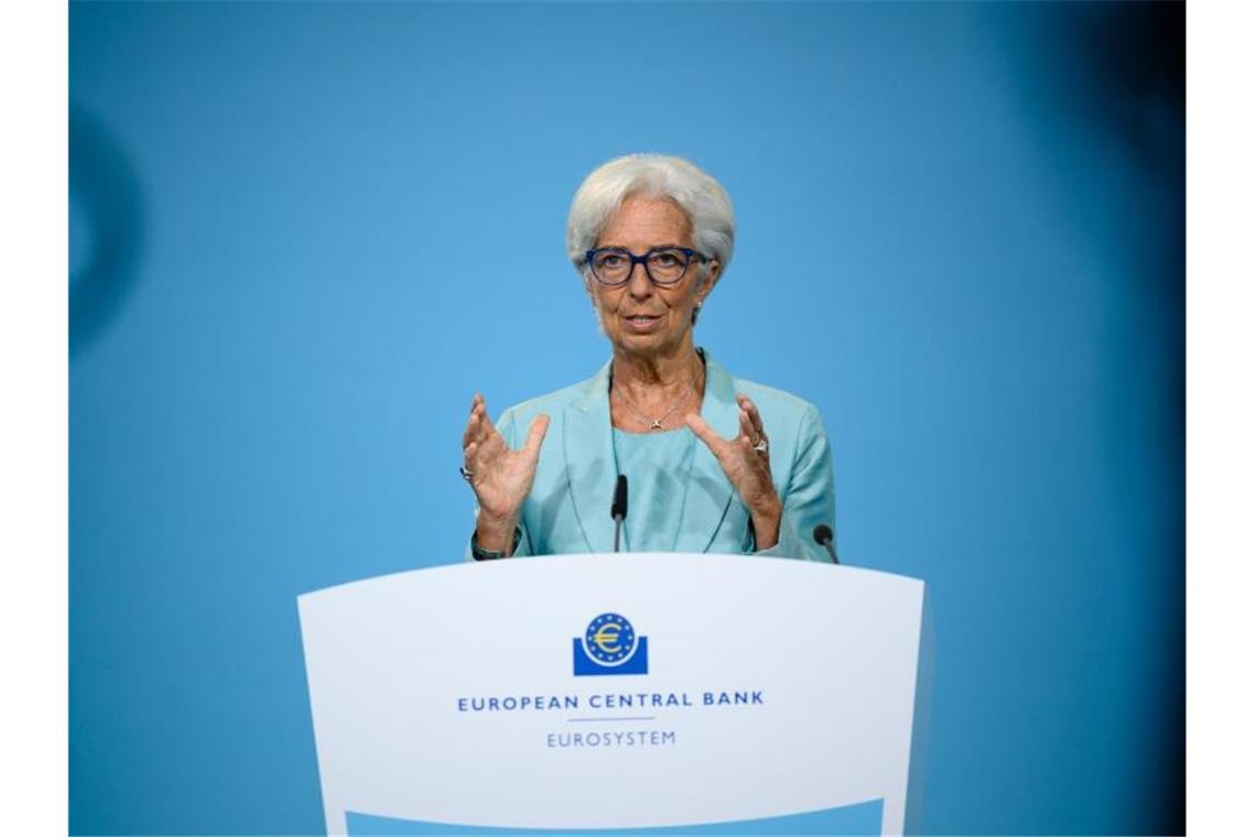 Laut EZB-Präsidentin Christine Lagarde sei es unwahrscheinlich, dass die Bedingungen für eine Zinsanhebung im kommenden Jahr erfüllt werden. Foto: Sanziana Perju/European Central Bank/dpa