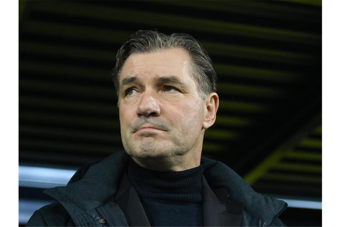 Zorc: „Bei allen Klubs herrscht eine große Unsicherheit“ Laut Michael Zorc wird sich der BVB auf dem Transfermarkt eher zurückhalten. Foto: Bernd Thissen/dpa