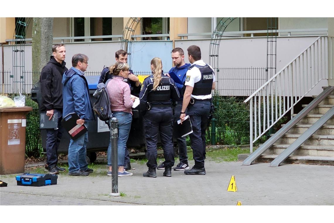 Ermittlungen nach Attacke in Halle gehen weiter Laut Polizei ging der Attacke ein Streit voraus.