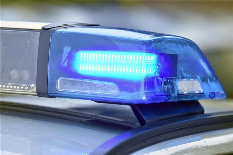 Laut Polizei passiert der Unfall beim Überholversuch. Symbolfoto: Alexander Becher