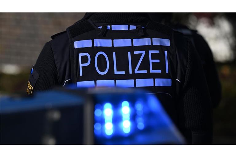 Laut Polizei soll der Jugendliche etwa 17 bis 18 Jahre alt gewesen sein (Symbolbild).