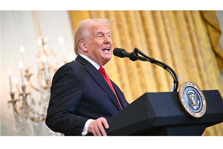 Laut „Spiegel“-Berichten seien im Internet private Kontaktdaten der wichtigsten Sicherheitsberater von Donald Trump einsehbar.