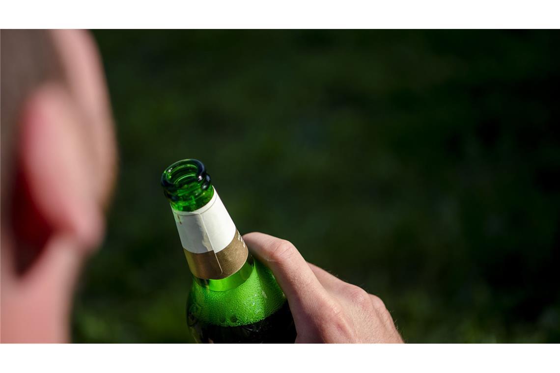 Suchtbericht: Deutschland hat ein Alkohol- und Tabakproblem Laut Suchtbericht sind etwa acht Millionen Menschen in Deutschland suchtkrank. (Symbolbild)