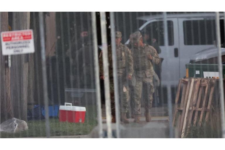 Laut US-Medien waren Nationalgardisten schon im Einsatz.