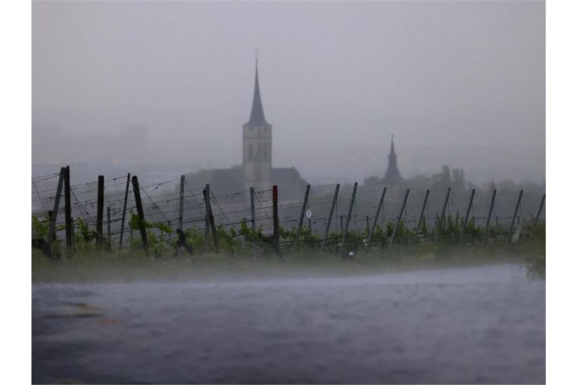 Klimabericht sagt drastische Klimawandel-Folgen voraus Laut Weltklimabericht wird es immer häufiger Starkregen geben. Foto: Karl-Josef Hildenbrand/dpa