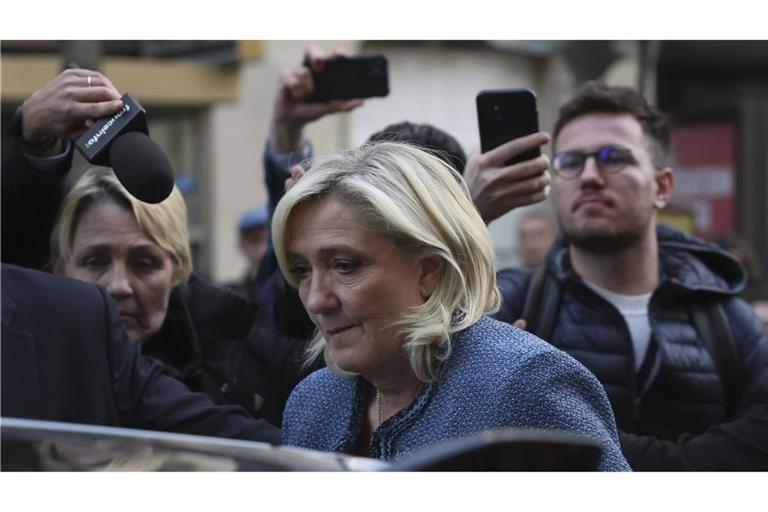 Le Pen wurde von einem französischen Gericht wegen Veruntreuung verurteilt.