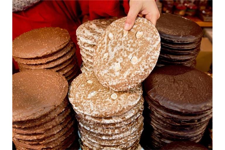 Lebkuchen auf dem Christkindlesmarkt in Nürnberg. Foto: Daniel Karmann/dpa
