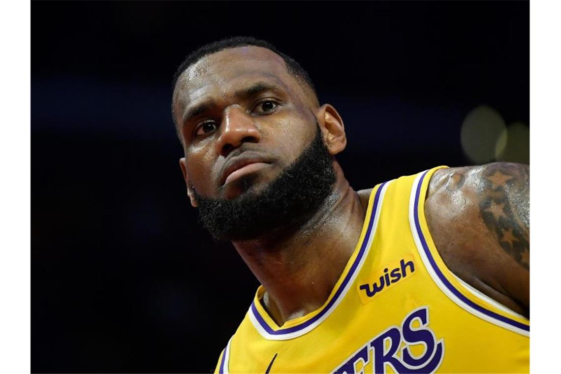 LeBron James hat sich nach seinem Wechsel zu den Los Angeles Lakers auch durch Sprüche und Debatten um seine Leistungsfähigkeit motiviert. Foto: Mark J. Terrill/AP/dpa