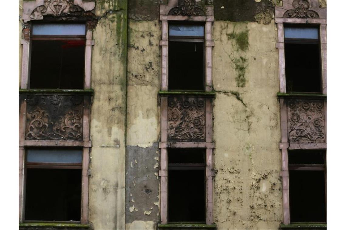 Leerstehendes Haus in Duisburg: Hunderttausende haben in den vergangenen Jahrzehnten den sterbenden Industriestandort Ruhrgebiet verlassen. Foto: Ina Fassbender