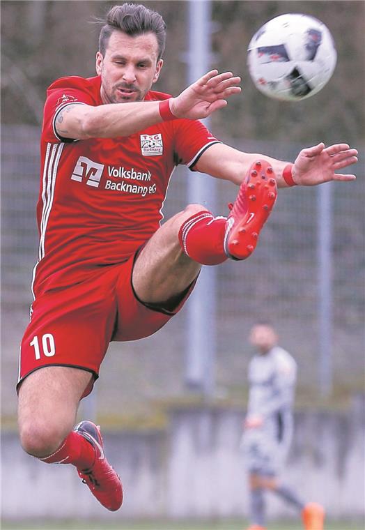 Ein Stück näher ran ans Fußball-Spektakel Legt sich am Donnerstag, 5. Juli, im Gespräch bei unserer Zeitung ins Zeug: Mario Marinic.