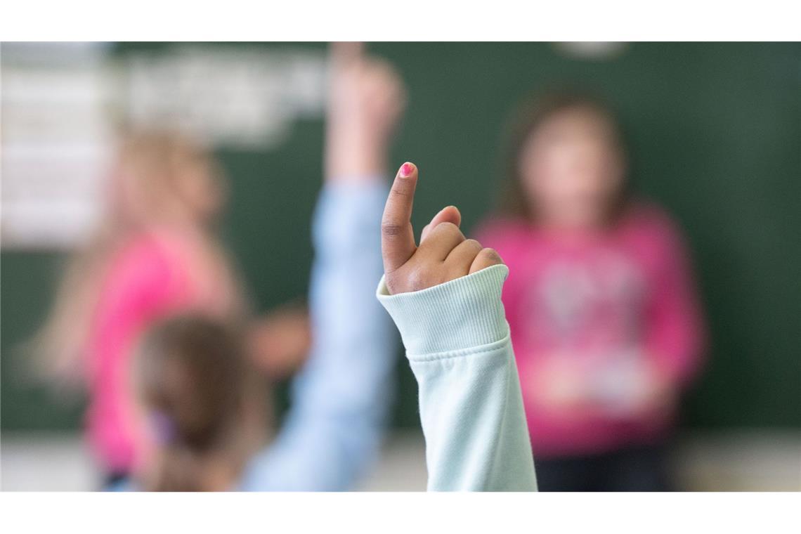 Jungen sind erst nach Schulstart besser in Mathe als Mädchen Lehrkäfte und Eltern sollten sich bewusst sein, dass der Unterschied in der Matheleistung erst mit dem formalen Lernen beginnt. (Archivbild)