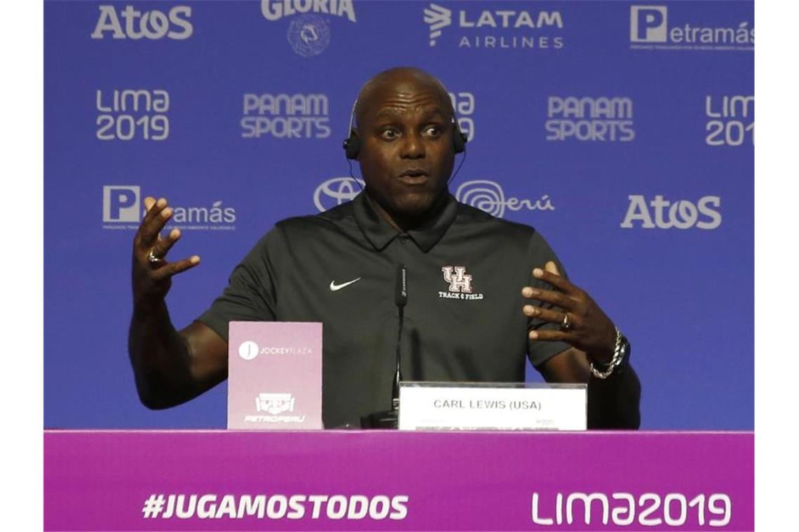 Leichtathletik-Legende Carl Lewis. Foto: Moises Castillo/AP/dpa