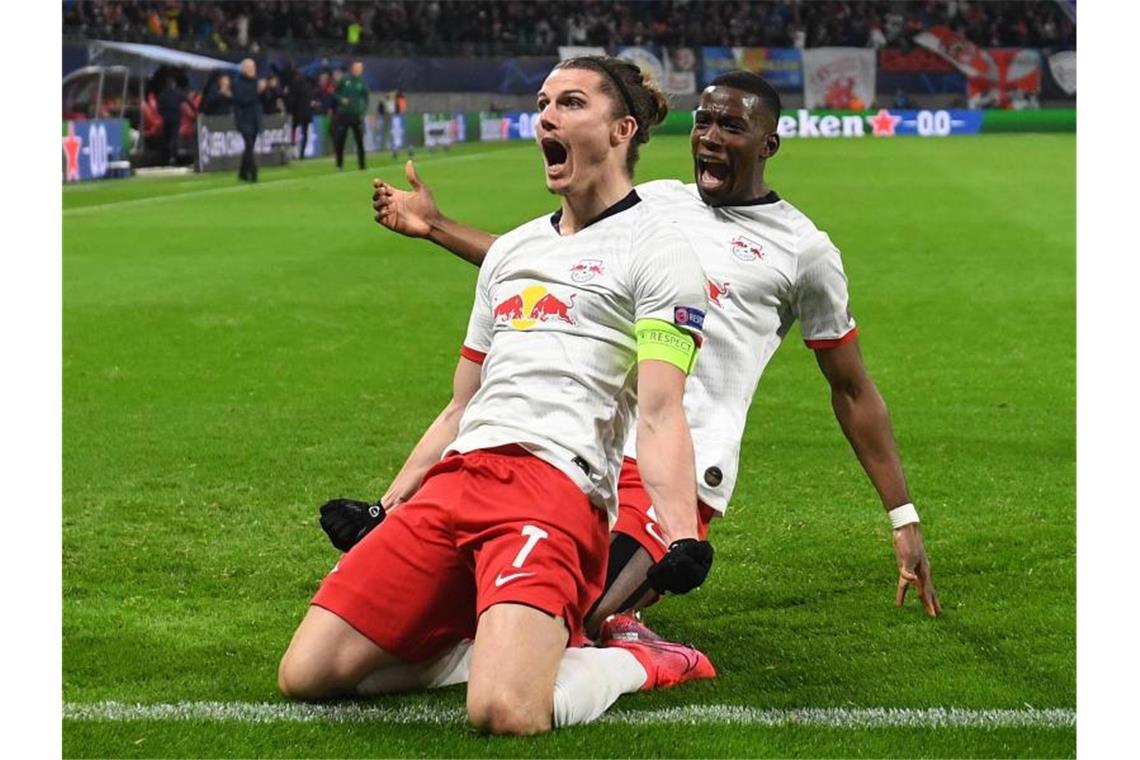 RB Leipzig feiert doppelten Sabitzer