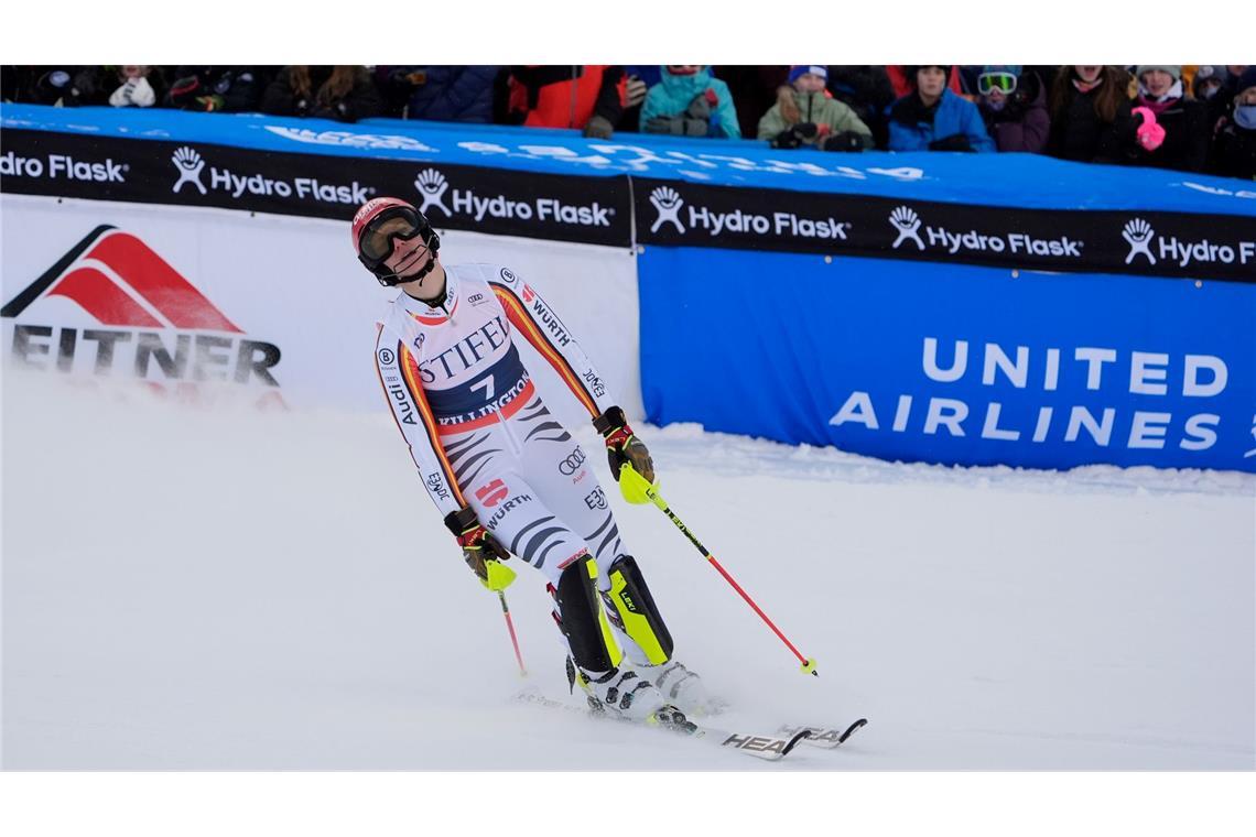 Slalom-Fahrerin Dürr verpasst Podestplatz um 0,03 Sekunden Lena Dürr verspielt ihr perfekte Ausgangslage im Slalom-Finale von Killington.