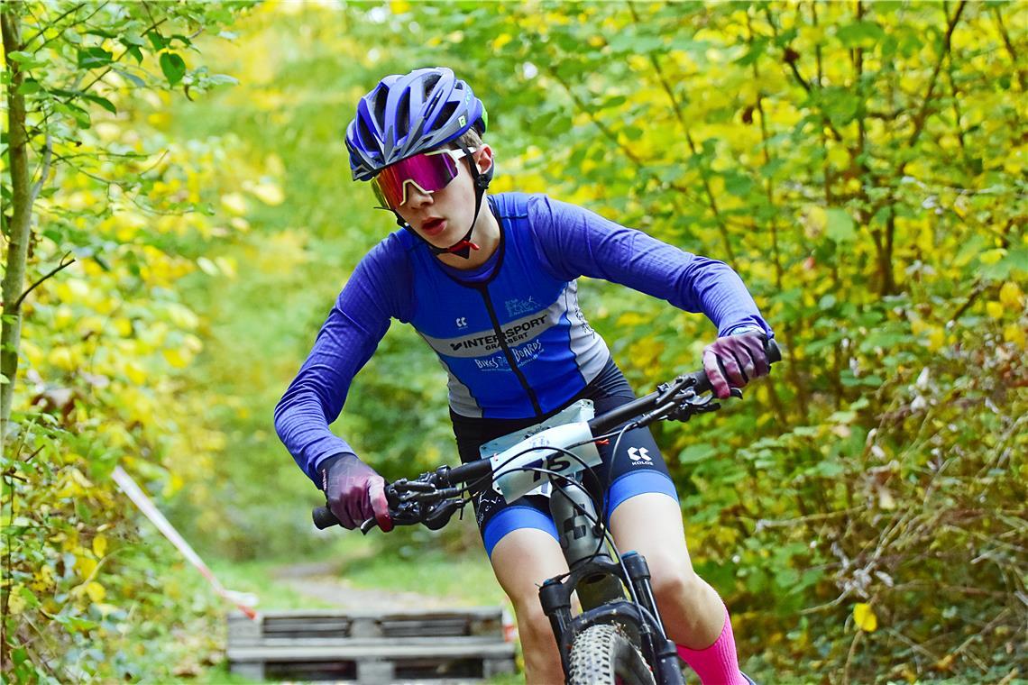 Lennard Layer (75, TC Backnang). Kinder Crossduathlon Backnang 2025 rund um das ...