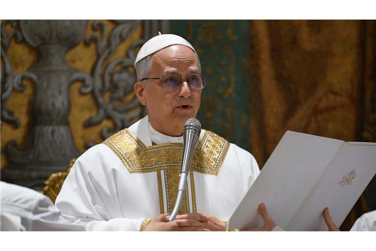 Leo XIV. warnt in seiner ersten großen Messe als neuer Papst vor dramatischen Folgen von Glaubensverlust.
