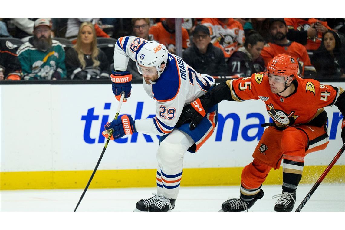 Leon Draisaitl konnte das Playoff-Aus der Edmonton Oilers erst einmal abwenden. (Archivfoto)
