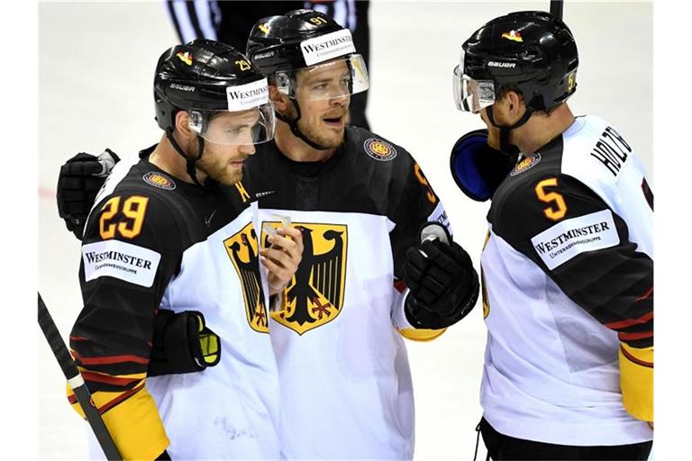 Leon Draisaitl (l) war der Matchwinner für das DEB-Team. Foto: Monika Skolimowska