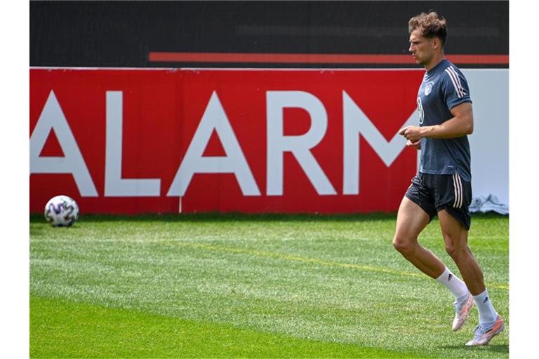 Leon Goretzka ist noch angeschlagen. Foto: Federico Gambarini/dpa