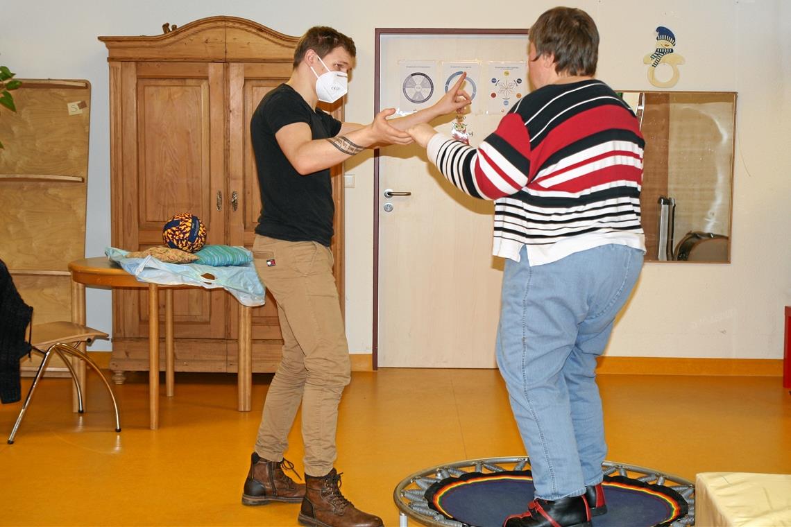 Leon Maier ist um den richtigen Griff nie verlegen. Weder in seinem Beruf als Heilerziehungspfleger bei der Stiftung Lichtenstern in Löwenstein,...