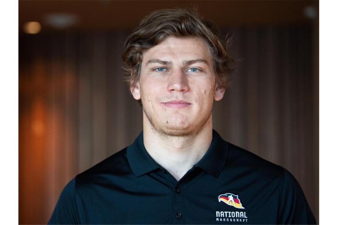 Eisbären Berlin müssen in Mannheim auf Pföderl verzichten Leonhard Pföderl, Eishockeyspieler, aufgenommen beim Medientag der Deutschen Nationalmannschaft. Foto: Monika Skolimowska/zb/dpa/Archivbild
