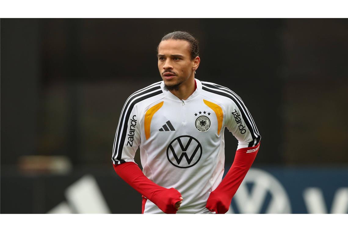 Leroy Sané (Note 4,5): Klartext gab es vom Bundestrainer in Richtung des Offensivmanns von Galatasaray Istanbul. Nagelsmanns Botschaft: Viele Chancen gibt es nicht mehr für Sané in der DFB-Elf, wenn er sein Talent nicht dauerhaft auf den Platz bringt. Am Freitagabend nun schöpfte Sané sein Potenzial erst einmal wieder nicht aus. Viele Ballverluste, falsche Laufwege, keine gefährlichen Aktionen – das war die erste Hälfte. Die zweite begann dann furios, mit einer tollen Vorlage über rechts zum 1:0 durch Nick Woltemade. Hinterher dann wieder schwach. Sané empfahl sich nicht für weitere Nominierungen.