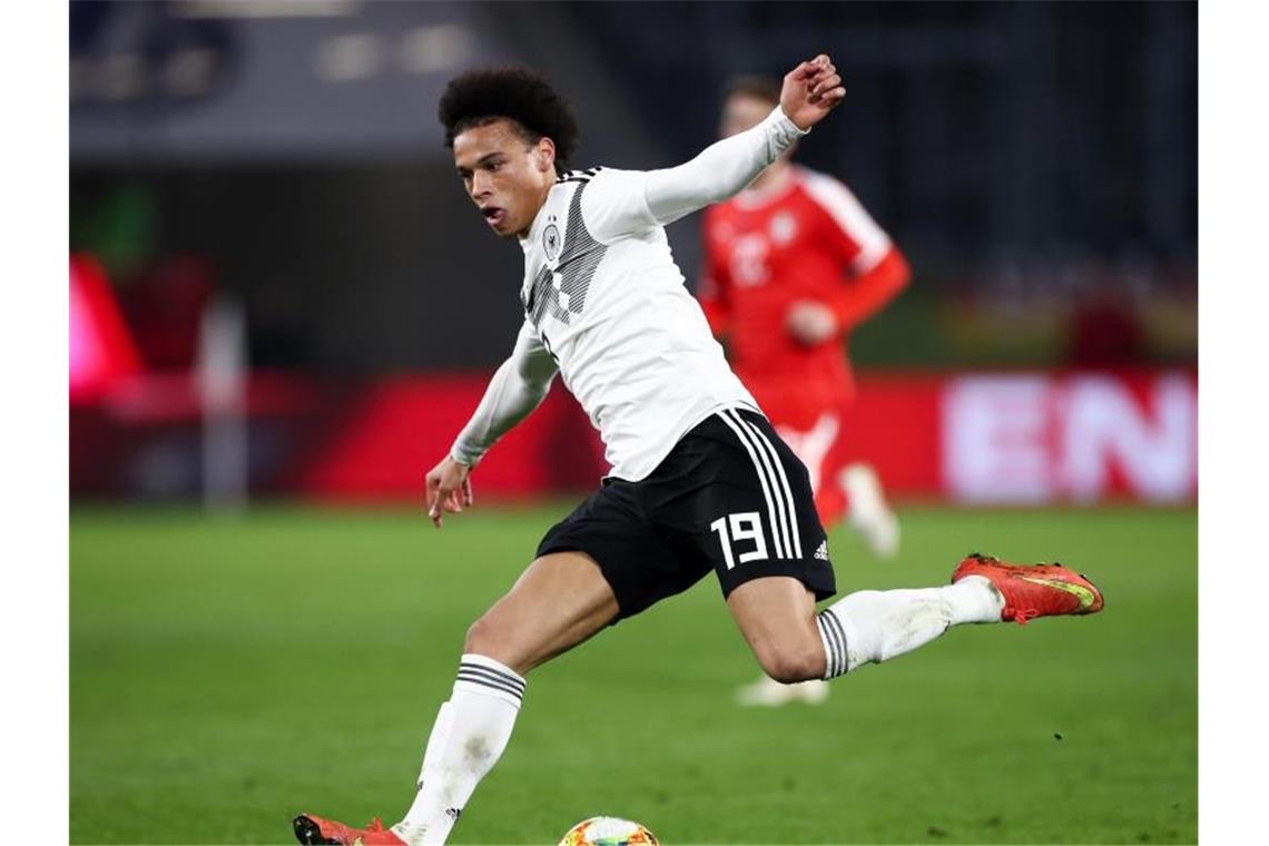 Sané naht, Top-Talent da - „Verstärkung“ für die Bayern