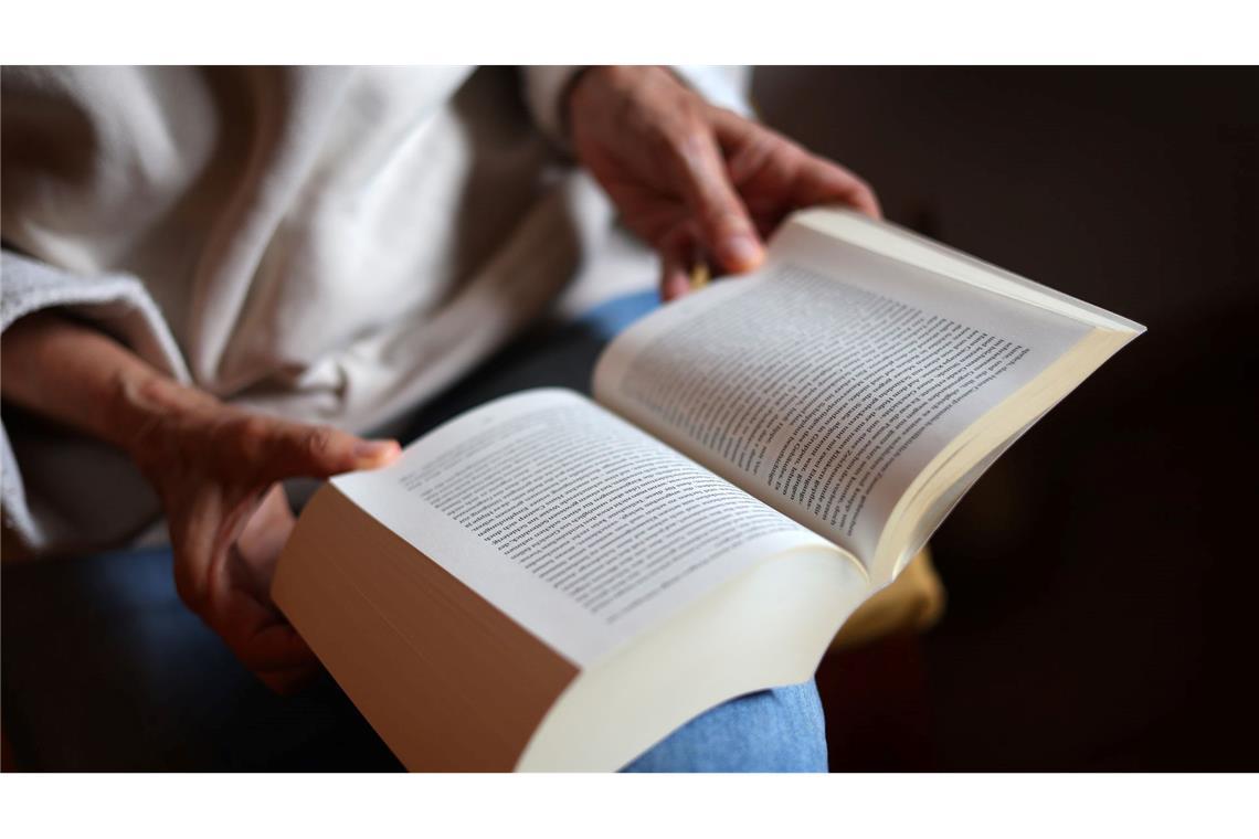 Buchclubs boomen - Lesen als Gemeinschaftsgefühl Lesen dient vielen im digitalen Zeitalter auch zur Entschleunigung. (Symbolbild)