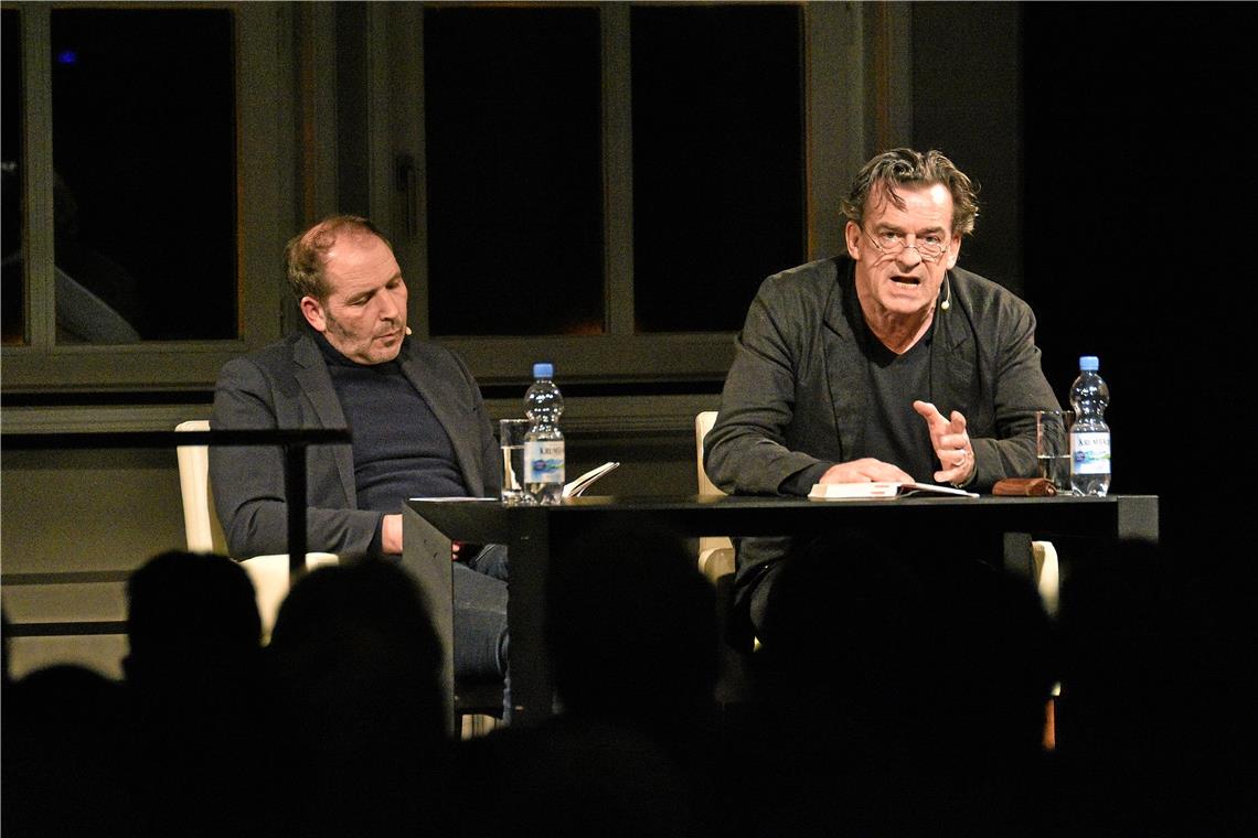 Lesung mit Herausgeber Peter Graf (links) und Schauspieler Thomas Sarbacher. Foto: T. Sellmaier