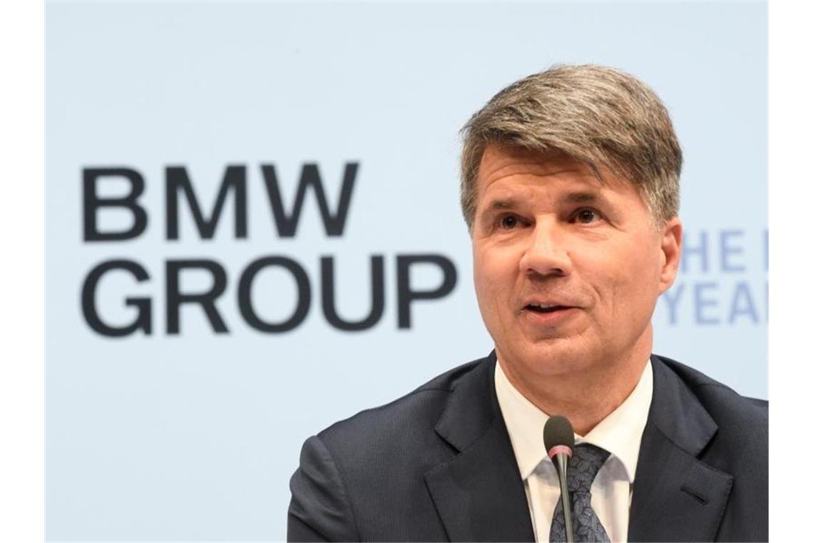 Hohe Investitionen drücken BMW-Gewinn Letzte Vorstellung bei BMW: Konzernchef Harald Krüger hört nach der Vorstellung der Halbjahresbilanz auf. Foto: Tobias Hase