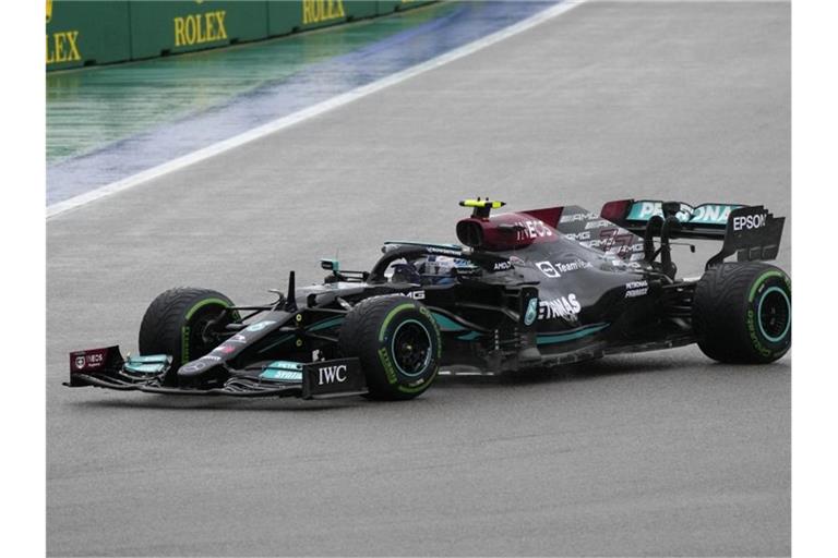 Lewis Hamilton hofft auf einen erneuten Sieg in Sotschi. Foto: Sergei Grits/AP/dpa