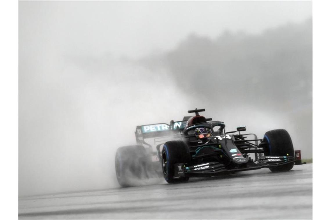 Lewis Hamilton kann zum siebten Mal Weltmeister werden. Foto: Clive Mason/POOL GETTY/AP/dpa