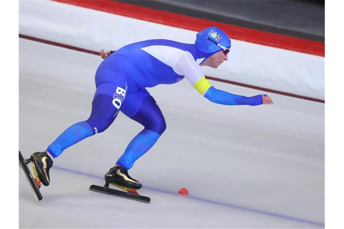 Trotz Sturzpech: Pechstein aus Kurs zu achten Spielen Lief trotz eines Sturzes im Massenstart in Inzell noch auf den dritten Platz: Claudia Pechstein. Foto: Karl-Josef Hildenbrand/dpa
