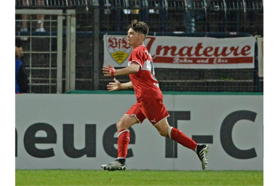 VfB Stuttgart bindet Top-Talent Egloff bis 2024