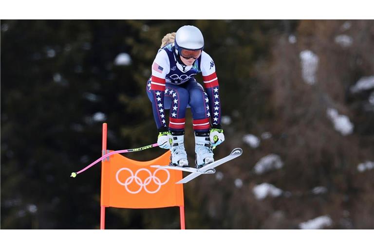Lindsey Vonn zeigt trotz maladen Knies eine ansprechender Trainingsfahrt in Cortina.